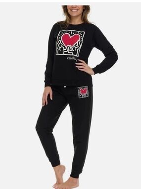 Keith Haring Black Heart Graphic Sweatshirt & Jogger Pajama Set